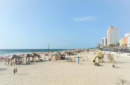 Tel Aviv City Center Apartment | Reines5 TLV
