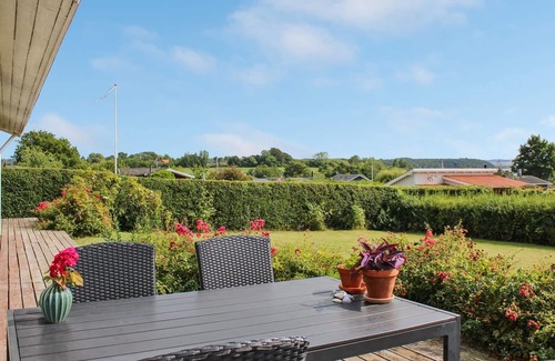 Ronde House | "Reinhold" - 200m from the sea by Interhome