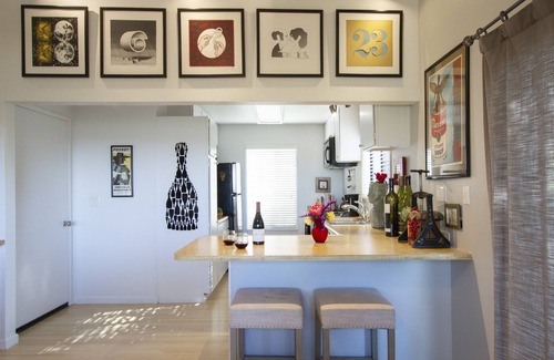 Santa Rosa House | Rejuvenate in the Zen Bath: Close to everything yet so far away!