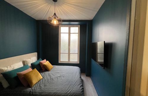 Grenelle Apartment | Relais Cocorico 2 Bedrooms with AC, 2 bathrooms, 8 min Eiffel Tower