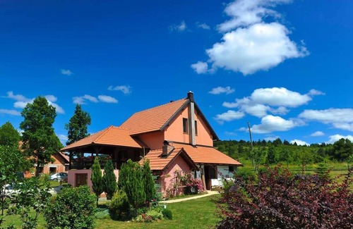 Saborsko Apartment | RELAX 1 Beautiful apartment in the nature
