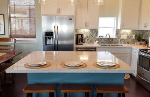 San Luis House | Relax and enjoy water views of the Gulf and beautiful home so near the beach!