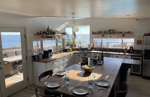 Carteret County House | Relax and Escape! Come enjoy this secluded waterfront property.