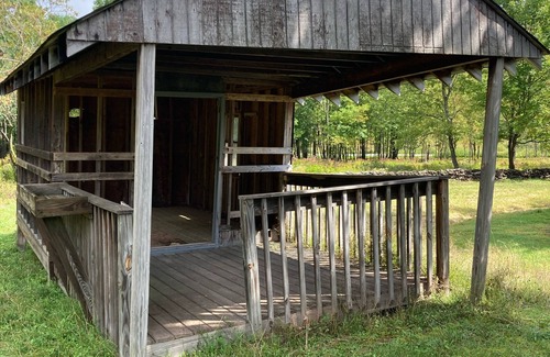 Bovina Center Cabin | Relax And Recharge at The Lucky Hunt Cabin