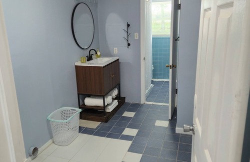 Cleveland Apartment | Relax and recharge in this 1 Bedroom Apartment near the heart of Cleveland