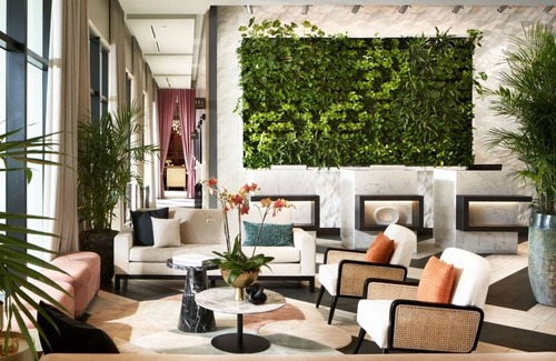 Coral Gables House | Relax and Recharge! Rooftop Pool, Pets Allowed! Close to University of Miami!