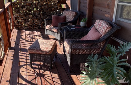 Helmsburg Cabin | Relax and unwind at a beautiful peaceful cabin retreat!
