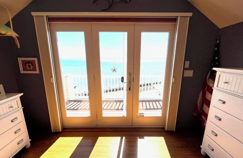 Mattituck House | Relax and unwind at this 3-bedroom bayfront house in charming Mattituck.