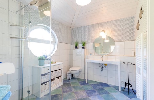 Emden House | Relax and unwind - what more could you want :-)