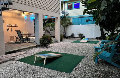 Holmes Beach House | Relax at Bryant’s Beach Bungalow!