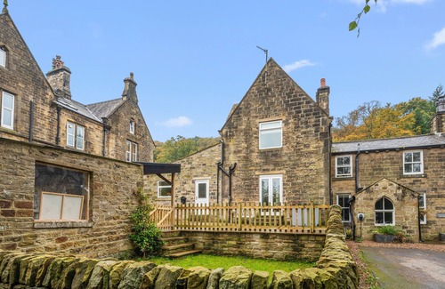 Keighley House | Relax at Little Hawkcliffe