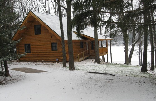 Lake Cottage | Relax at Perch Lake Lodge!