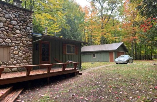 Three Lakes House | Relax at Smith's Retreat, on the Eagle River Three Lakes Chain of lakes.