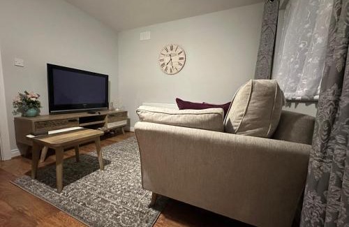 Monasterevin Apartment | Relax at The Blueway bonus accommodation