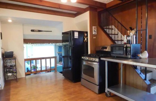 North Kingsville House | Relax at The Cliffside Getaway!