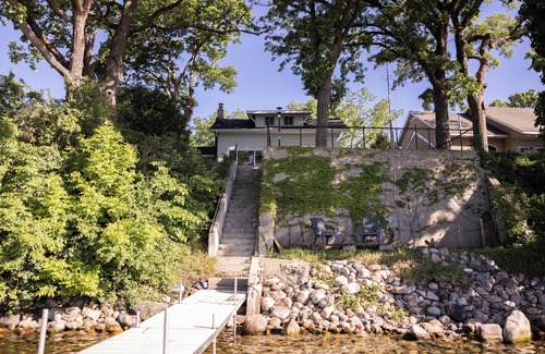 Spicer Cabin | Relax by the Waterfront at The Alvig House onnGreen Lake