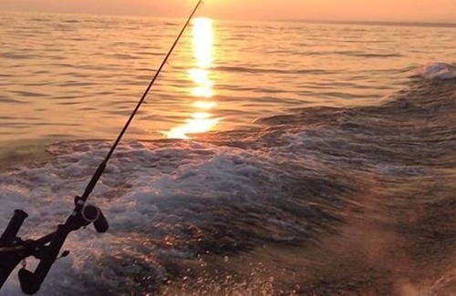 North East House | Relax Enjoy Fall & Sunsets @ Cozy Home ON Lake 3BR2BA Close to Wineries Fishing