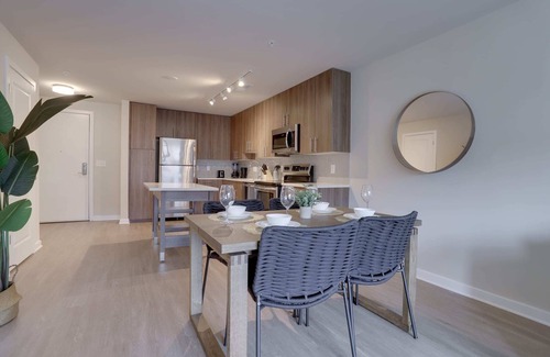 Jefferson Manor Apartment | Relax & Enjoy in this Apartment at Alexandria