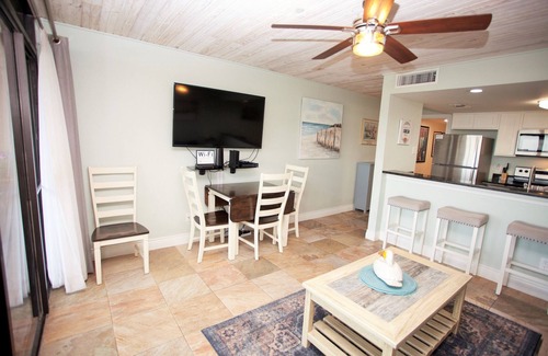 Rockport Condo | Relax, fish, and unwind at The Salty Pelican- your coastal escape at Laguna Reef