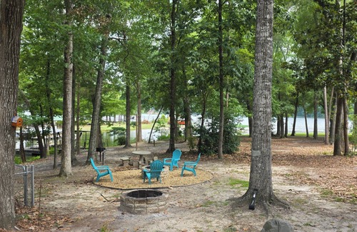 Abbeville House | Relax, Fish, Repeat- Your Lakefront Vacation Starts Here