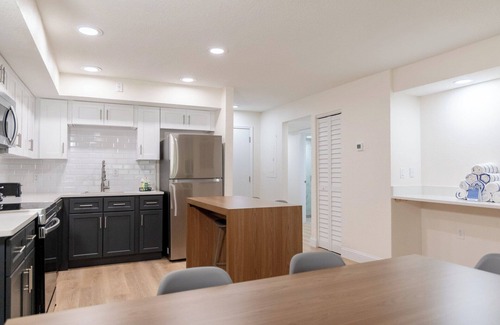 Florida Central Atlantic Coast Hotel | Relax in a Fully Equipped 3BR w/Kitchen & Pool Access – Minutes from Disney