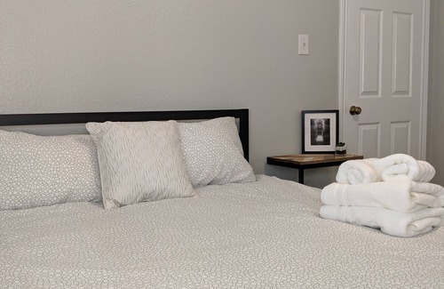 Village At Walnut Creek House | Relax in a spacious & newly furnished 4 bedroom!