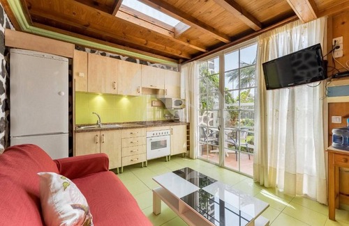 Arenas del Mar Apartment | Relax in El Médano's Hidden Gem 1-Bedroom Apartment