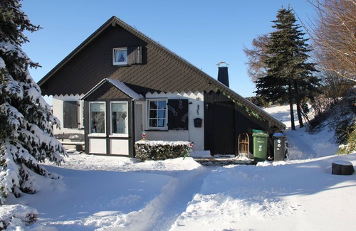 Neuastenberg Ski Chalet | Relax in nature Chalet Eve Neuastenberg
