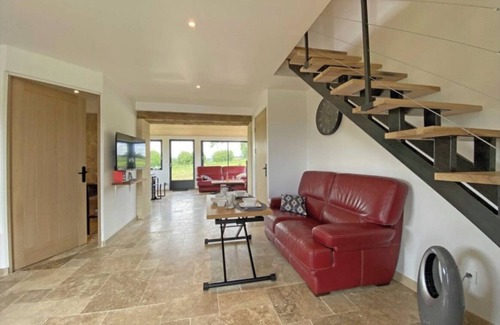 Le Menil-Vicomte House | Relax in quiet, elegant accommodation with jacuzzi