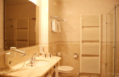 Sluis Hotel | Relax in Sluis – Comfortable Room Near Museums, Cafés & the Belgian Border