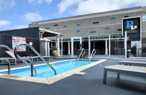 Little Italy Hotel | Relax in Stylish Room Steps from Downtown, Balboa Park and Cruise Terminal