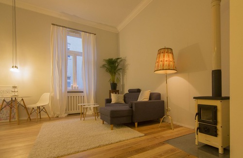 Wiesbaden Apartment | Relax in the old building, in the heart of the city