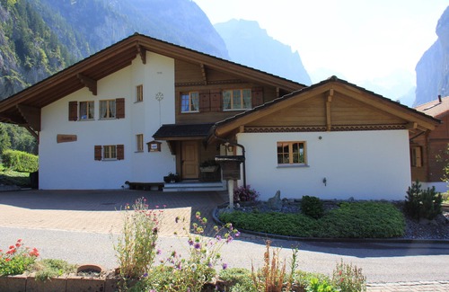 Lauterbrunnen Condo | Relax in the valley of 72 waterfalls, in the heart of the Jungfrau region
