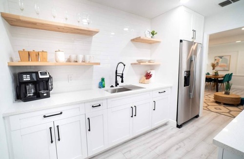 Carrollwood House | Relax in this calm, stylish and new renovated house