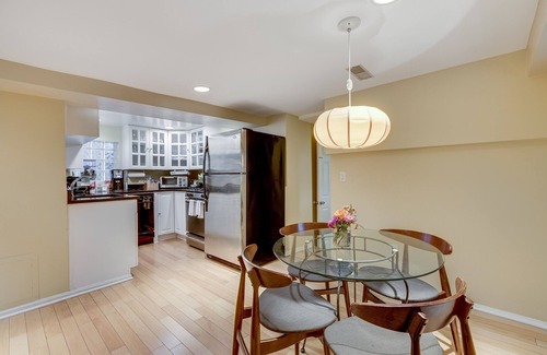 Pulaski Park Apartment | Relax in Winter Park - You Will LOVE the Garden Access and the Classic, Comfortable Feeling by AllSet Turnover