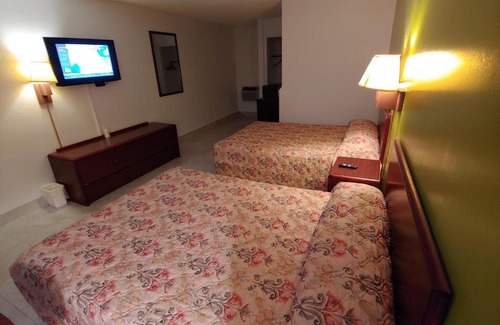 Silver Springs Hotel | Relax Inn Silver Springs