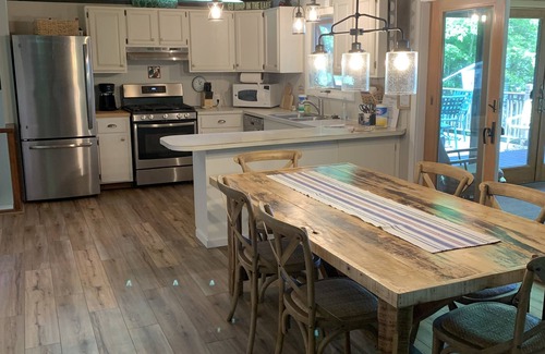 Lake Ann House | Relax & make memories on Lake Ann! Central to Traverse City/Sleeping Bear Dunes