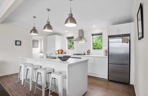 Waihi Beach House | Relax on Dillon - Waihi Beach Holiday Home