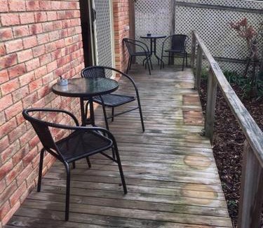 Devonport House | RELAX on Ronald Street