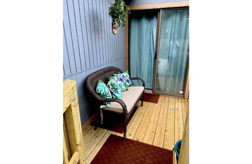 Foley House | Relax On The Coast