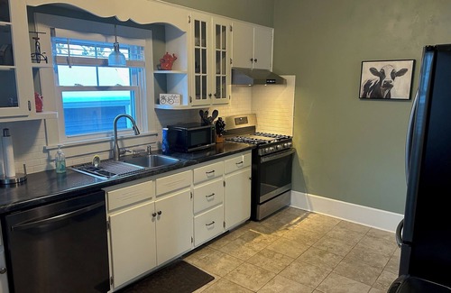Appleton House | Relax on the Ravine -