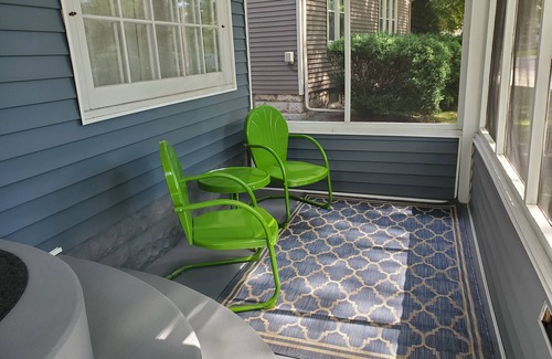 Appleton House | Relax on the Ravine -