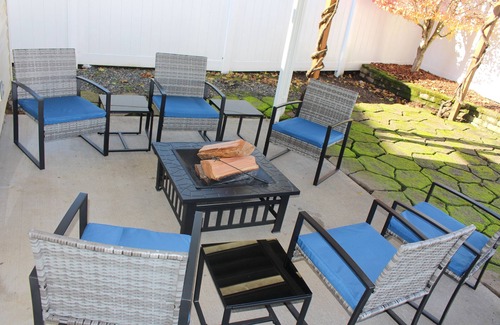Vancouver House | Relax, Play & Unwind in 3-bedroom house Full of Entertainment Amenities!