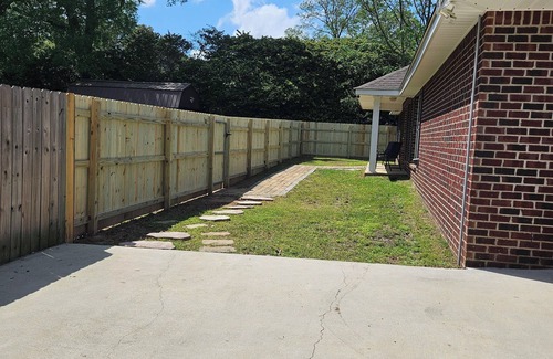 Saint Elmo House | Relax & Unwind at This Charming West Mobile Getaway! 2BR/2BA Guesthouse Retreat!