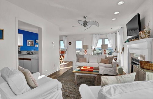 Jacksonville House | Relax with Beach Access, Pool, and Scenic Views in Topsail Beach