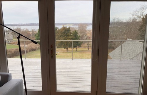 Little Compton House | Relax with water views. Quick ride to beaches, farms, 30 min to Newport & PVD.