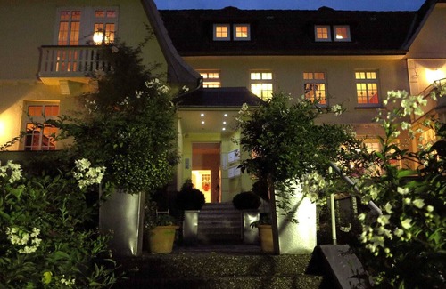 Bad Pyrmont Apartment | Relaxation and well-being at a luxurious villa in Bad Pyrmont