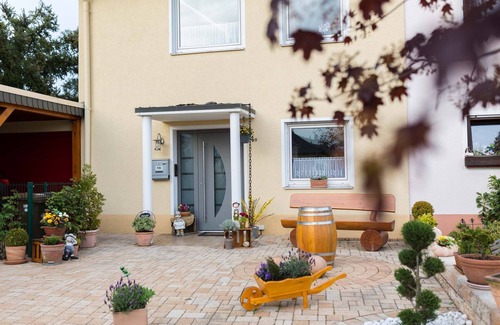 Ruedesheim am Rhein Apartment | Relaxation in the vineyards - Ferienwohnung Isinger