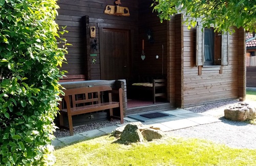 Viechtach House | Relaxation in a log cabin with 2 bedrooms for up to 5 people