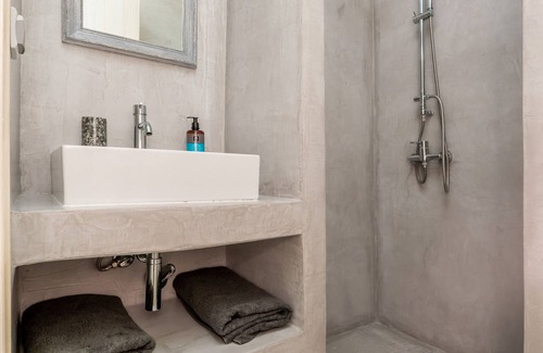 Kea Other | Relaxation in nature with sea and sunset views close to the port